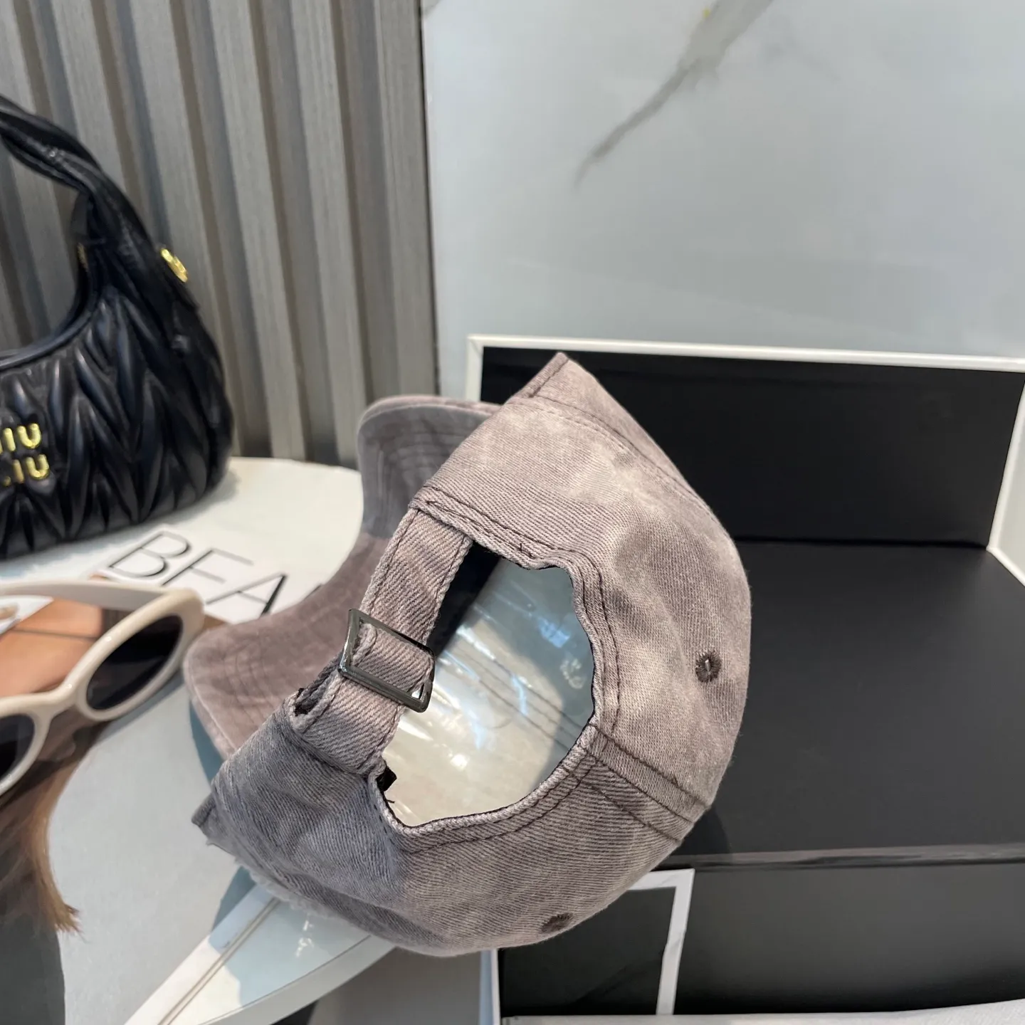 P86 Crow Heart 🆕🆕25 new baseball cap, personalized fashion classic cross logo, casual with a cool feeling, unisex style, same style for men and women! Very easy to match! Head circumference: 56-58cm is available